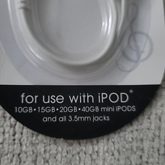 My Tunes Y audio Cable for use with iPOD - Picture 2 of 3